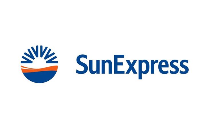 Fotoğrafta beyaz font üstüne Sun Express logosu görülmekte.