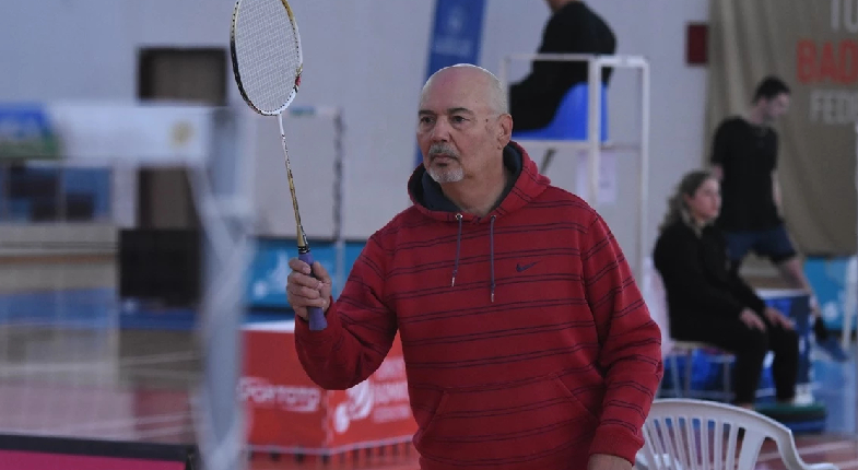 Badminton oynarken spor salonunda olan Durmuş Ali Baysal