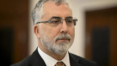 Çalışma ve Sosyal Güvenlik Bakanı Vedat Işıkhan'ın fotoğrafı.