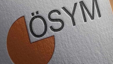 Görselde turuncu renkli bir daire ve dairenin sağ tarafında "ÖSYM" yazıyor.