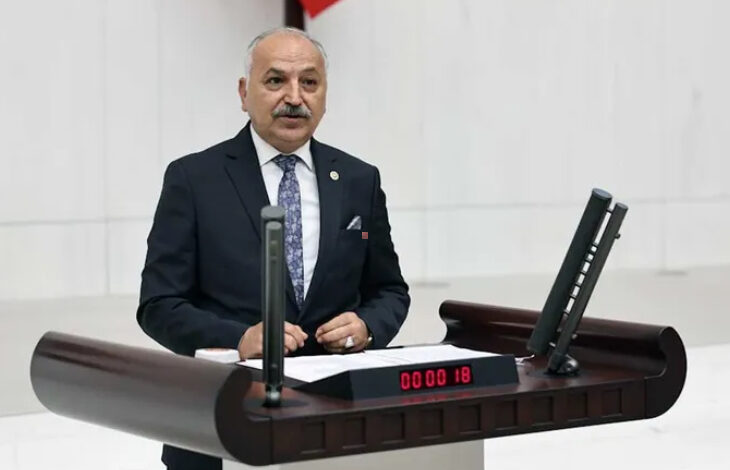 CHP Mersin Milletvekili Talat Dinçer, Türkiye Büyük Millet Meclisi’nde konuşma yapıyor.