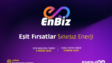 Görselde, Enerjisa'nın "EnBiz" projesine ait bir tanıtım afişi yer alıyor. Afişte renkli bir logo ve büyük harflerle "Eşit Fırsatlar, Sınırsız Enerji" sloganı bulunuyor. Ayrıca, son başvuru tarihi 8 Nisan 2025, canlı yayın tarihi ise 9 Nisan 2025 olarak belirtilmiş. Alt kısımda "boomerang.careers" web sitesi ve Enerjisa logosu yer almakta.