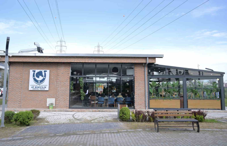 Esenyurt Belediyesi Engelsiz Kafe'nin tek katlı hizmet noktası.