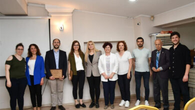 Bu fotoğraf, İzmir Barosu Engelli Hakları Komisyonu’nun 12 Mayıs 2025’te Engelliler Haftası kapsamında düzenlediği panelden. Etkinlikte engelli haklarına dair önemli konular ele alındı.