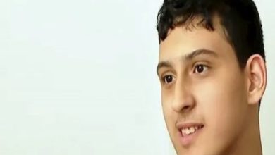 Görselde, akülü tekerlekli sandalyesi çalınan Hamza Medet Kılıç yer alıyor.