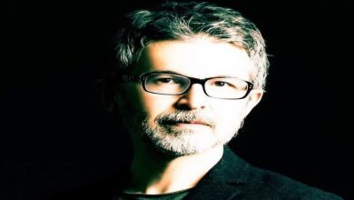 Fotoğrafta Estetik ve Plastik Cerrahi Uzmanı Prof. Dr. Ahmet Karacalar, yer alıyor.