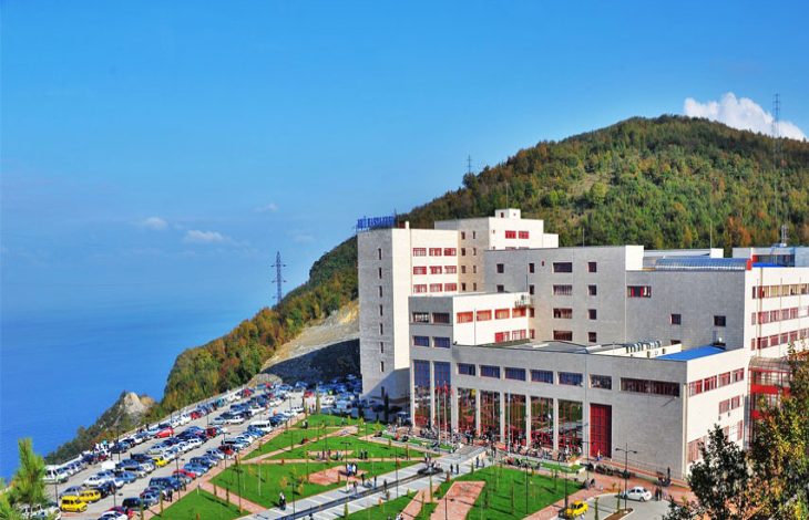 Zonguldak Bülent Ecevit Üniversitesi Tıp Fakültesi binası.