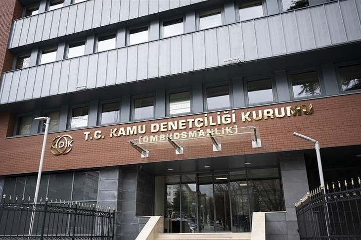 Engelli Memura Lojmanda 1 Yıl İlave Oturma Hakkı: KDK’dan Emsal Karar