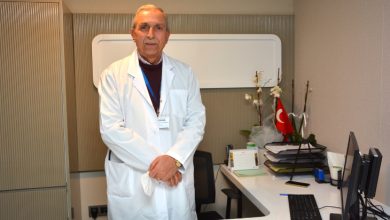 Görselde, İç Hastalıkları Uzmanı Prof. Dr. Kadir Biberoğlu, yer alıyor.