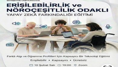 Marmara Üniversitesi iş birliğiyle düzenlenen, erişilebilirlik ve nöroçeşitlilik odaklı yapay zekâ farkındalık eğitimini duyuran afiş; masada birlikte çalışan farklı bireyleri ve çevrim içi etkinlik bilgilerini gösteriyor.