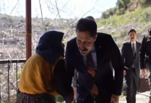 Görselde, Hatay Valisi Mustafa Masatlı ve Nazmiye Sözalan yer almaktadır.