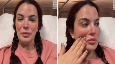 Görselde, oyuncu Aslı Bekiroğlu hasta yatağında yatıyor.