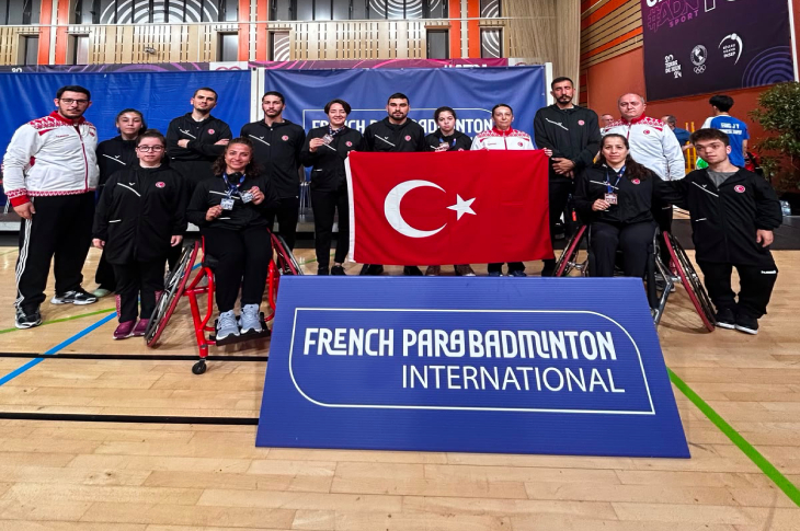 Para Badminton Turnuvasına Katılan Milli Sporcular, Fransa’da 5 Madalya Kazandı