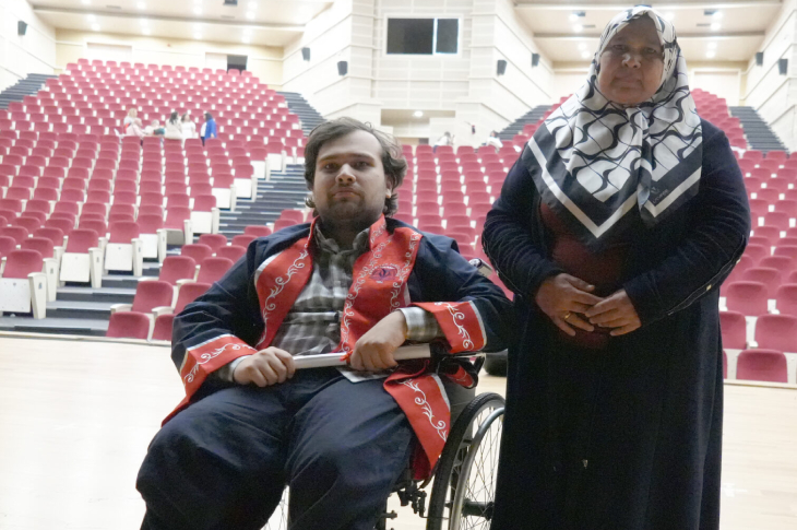 Abdulsamet Sert, Annesinin Desteğiyle Tarih Bölümü’nü İkincilikle Bitirdi