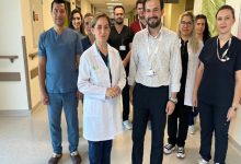 Çocuk Cerrahisi Kliniği'nden Prof. Dr. Serpil Sancar ve ekibi.