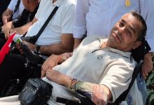 Güvenpark’ta hak arayan Gazi Erdal Özdemir tekerlekli sandalyede bulunuyor.