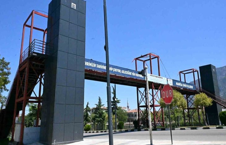 Kader Atabey Yaya Üst Geçidi.
