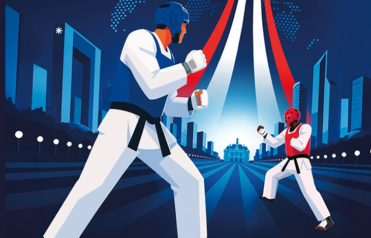 İki sporcu, Para Taekwondo müsabakasında karşı karşıya duruyor. Sporcular koruyucu başlık ve göğüs koruyucusu giyiyor; biri mavi, diğeri kırmızı renkte. Hareket hâlindeki duruşları, müsabakanın dinamizmini ve rekabet enerjisini yansıtıyor. Arka planda stilize bir şehir silueti ve kırmızı–beyaz–mavi ışık efektleri bulunuyor. Genel atmosfer; güç, odaklanma, mücadele ve ulusal gurur hissi veriyor.